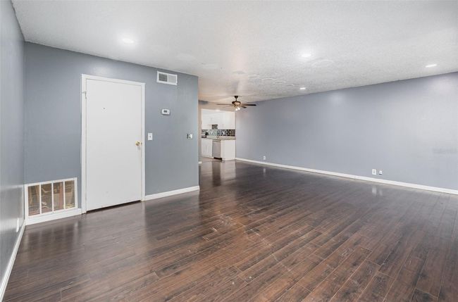 APT-11 - 40 Moree Loop, Condo with 3 bedrooms, 3 bathrooms and null parking in WINTER SPRINGS FL | Image 8