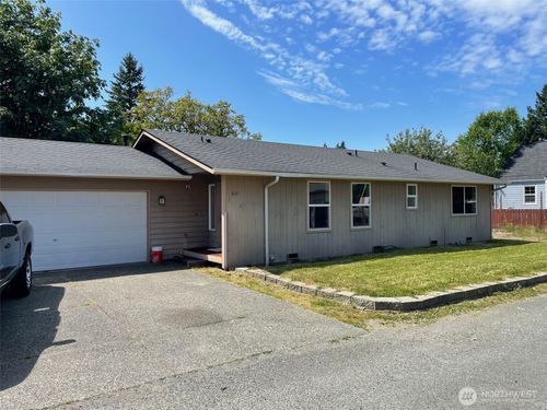 610 Rose Way, Everett, WA, 98203-4416 | Card Image