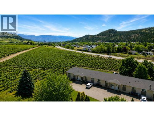 3-2161 Scenic Rd, Kelowna, BC, V1V2H8 | Card Image