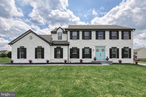 1201 Falls Grove Ln, YORK, PA, 17404-7919 | Card Image