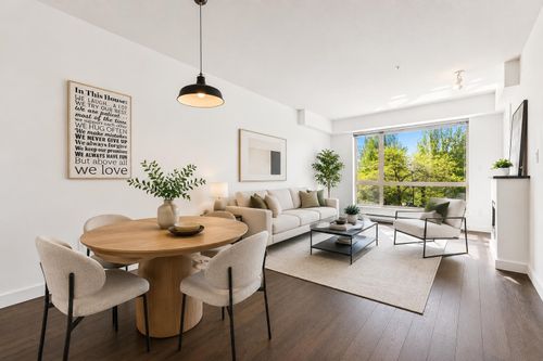 303-1330 Marine Dr, North Vancouver, BC, V7P1T4 | Card Image