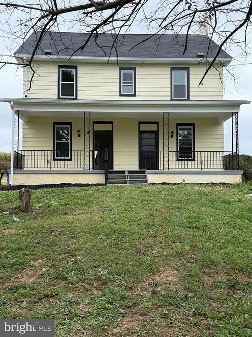 4389 Hess Rd, STEWARTSTOWN, PA, 17363-7838 | Card Image