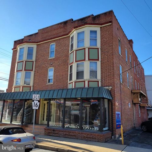 apt-4-24 N Church St, WAYNESBORO, PA, 17268-1278 | Card Image