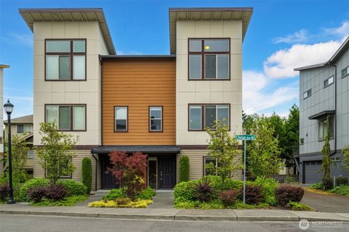 330 Chelan Ave Ne, Renton, WA, 98059-4643 | Card Image