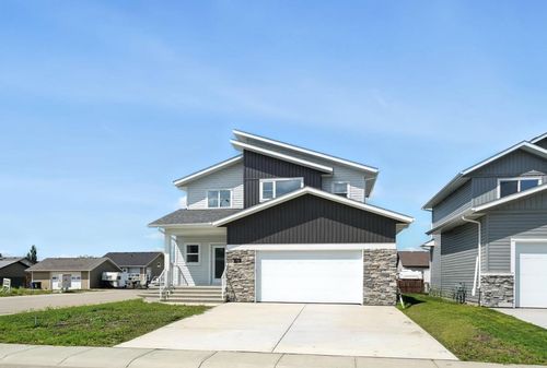 70 Palmer Circle, Blackfalds, AB, T0M0J2 | Card Image