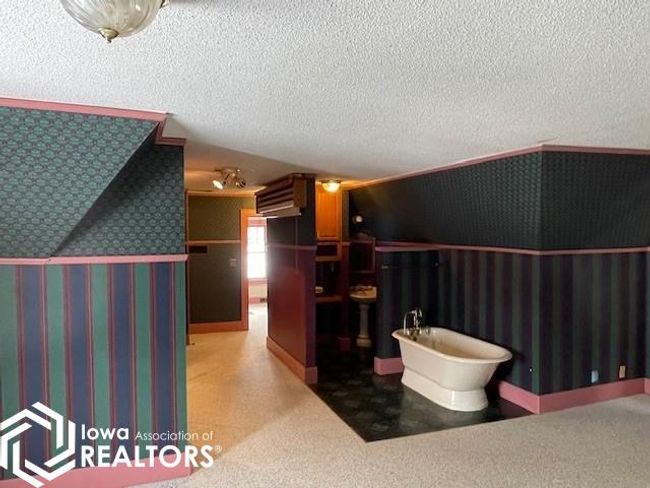 304 S Market St, House other with 3 bedrooms, 2 bathrooms and null parking in Rock port MO | Image 31