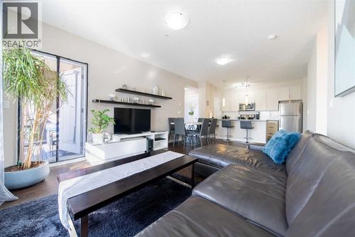 204-200 Cranfield Common Se, Calgary, AB, T3M1S2 | Card Image