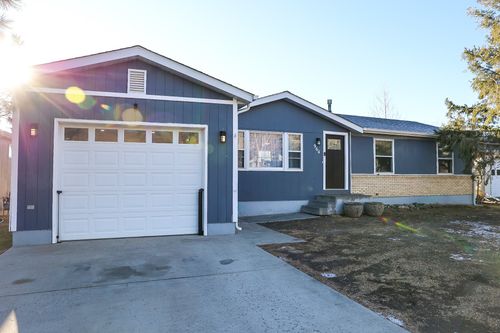 964 Avenue D Nw, Great Falls, MT, 59404-1738 | Card Image