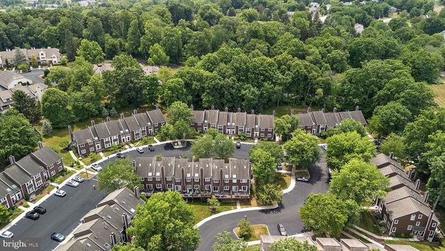 301 Fox Run, Townhouse with 3 bedrooms, 3 bathrooms and null parking in EXTON PA | Image 35