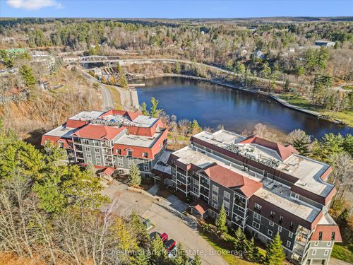 209-10B Kimberley Ave, Bracebridge, ON, P1L0A6 | Card Image