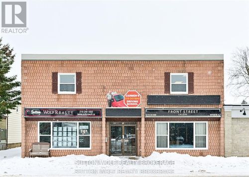 48 Front St E, Strathroy, ON, N7G1Y6 | Card Image