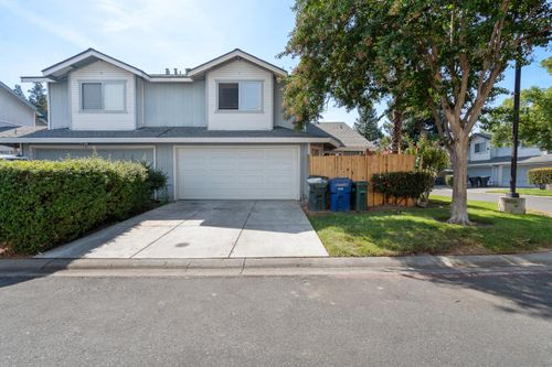 7212 Kallie Kay Ln, Sacramento, CA, 95823-4311 | Card Image