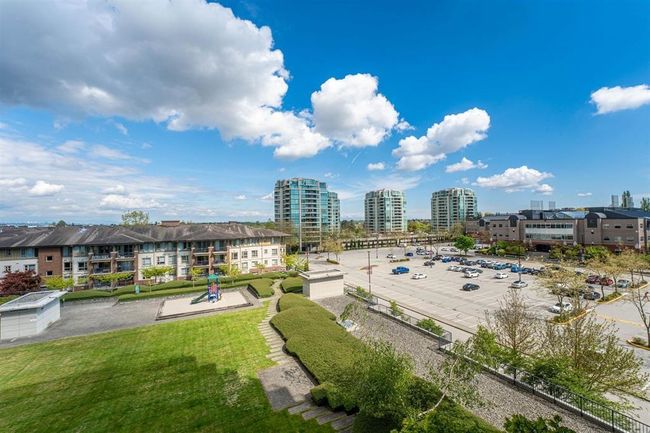 1205 - 5088 Kwantlen Street, Condo with 2 bedrooms, 2 bathrooms and 1 parking in Richmond BC | Image 2