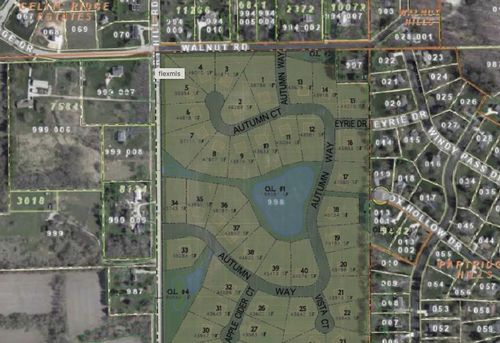 40 Autumn Run, Sussex, WI, 53089 | Card Image