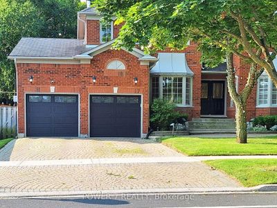 17 Macrill Rd, House other with 4 bedrooms, 6 bathrooms and 5 parking in Markham ON | Image 1