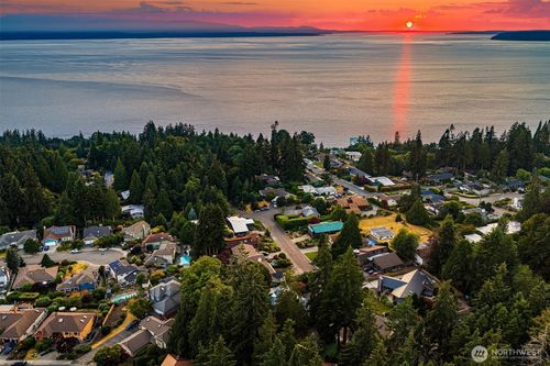7016 165th Place Sw, Edmonds, WA, 98026 | Card Image