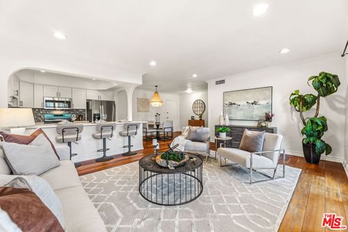 104-12500 Huston St, Valley Village, CA, 91607 | Card Image