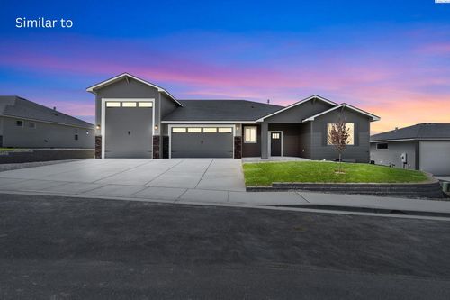 1035 Thebes St, West Richland, WA, 99353 | Card Image