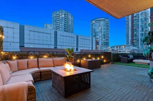 312-555 Abbott St, Vancouver, BC, V6B6B8 | Card Image
