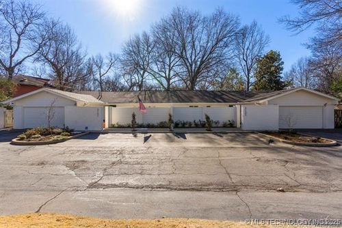 3133 S Florence Ct, Tulsa, OK, 74105-2413 | Card Image