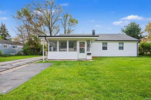 834 Woodcliff Drive, South Bend, IN, 46615 | Card Image