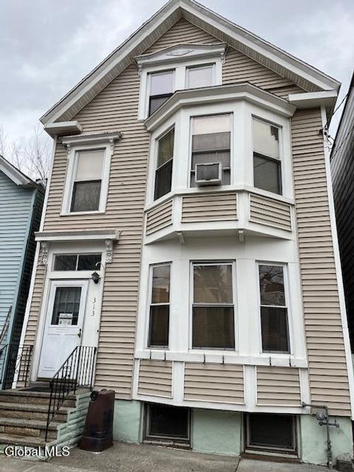 313 2nd St, Albany, NY, 12206-3123 | Card Image