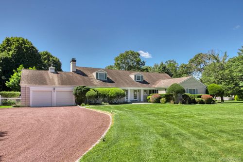 73 South Rd, Westhampton Beach, NY, 11978-2221 | Card Image