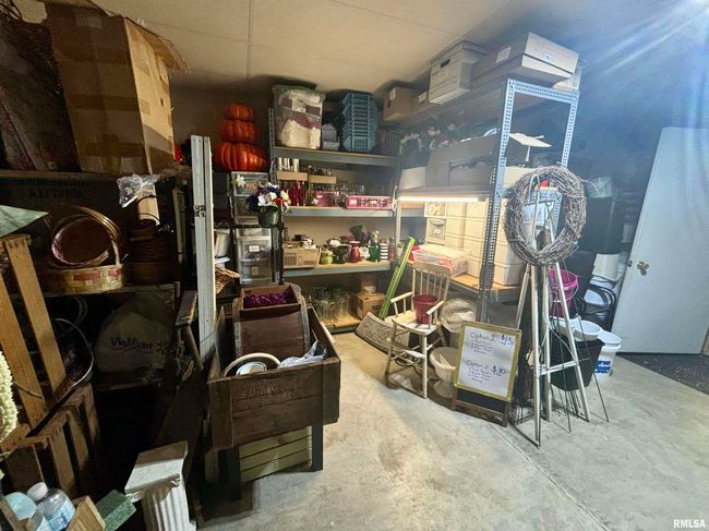 853 Main St, Home with 0 bedrooms, 0 bathrooms and null parking in Barry IL | Image 12