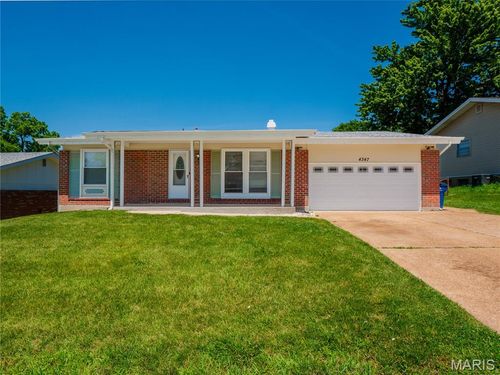 4347 Varano Dr, Florissant, MO, 63033-6922 | Card Image