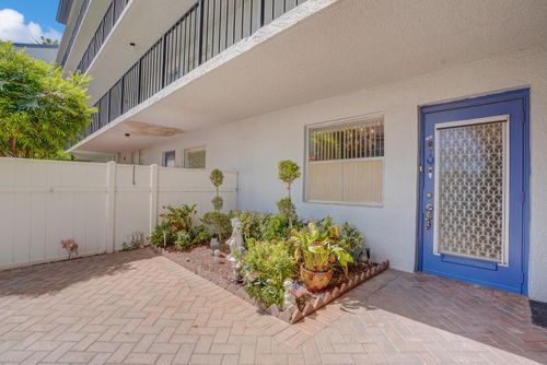 1040-6650 S Oriole Blvd, Delray Beach, FL, 33446-3513 | Card Image