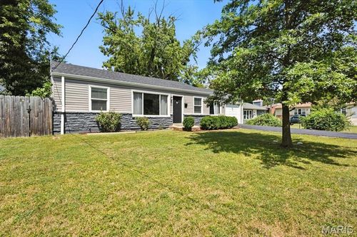 1 Dickson Ct, Saint Louis, MO, 63122-3055 | Card Image