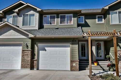 3-1608 Stafford Drive N, Lethbridge, AB, T1H7G8 | Card Image