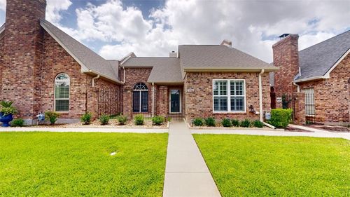 705 Walker St, Bryan, TX, 77802-1249 | Card Image