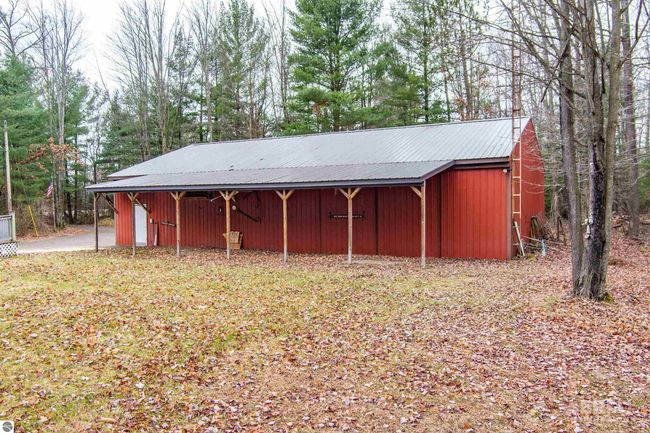 6130 Maple Ridge Rd, House other with 4 bedrooms, 2 bathrooms and null parking in Alger MI | Image 6
