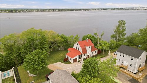 1 Sabin St, Riverside, RI, 02915-5629 | Card Image