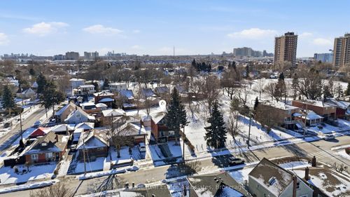 117 Harding Ave, North York, ON, M6M3A4 | Card Image