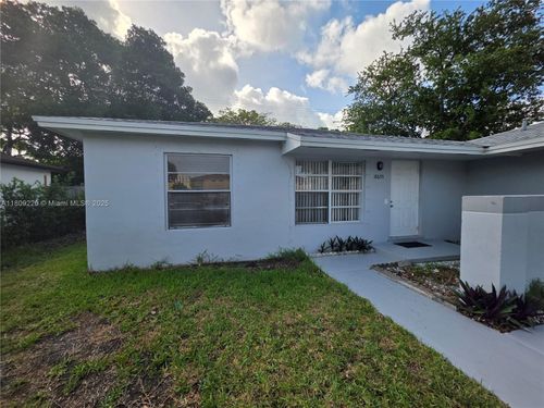 18655 Sw 100th Ave, Cutler Bay, FL, 33157-6903 | Card Image