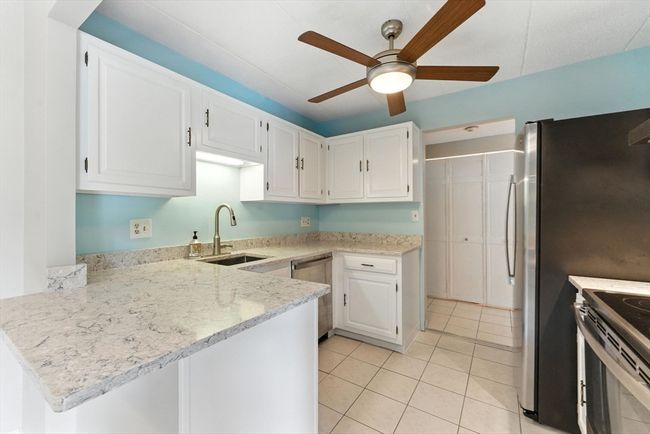 APT-5 - 1 Ledgewood Way, Condo with 2 bedrooms, 2 bathrooms and 1 parking in Peabody MA | Image 15