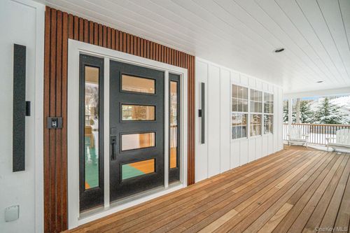 7 Sander Ct, Middle Island, NY, 11953-2074 | Card Image