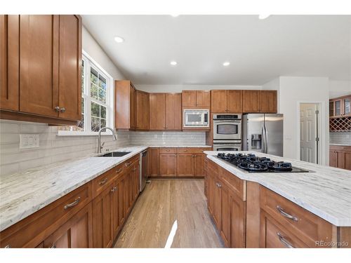 10613 Briarglen Cir, Highlands Ranch, CO, 80130-6904 | Card Image