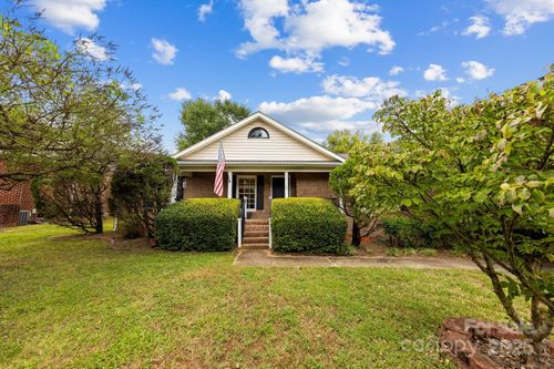 10520 Misty Ridge Ln, Charlotte, NC, 28277-2399 | Card Image