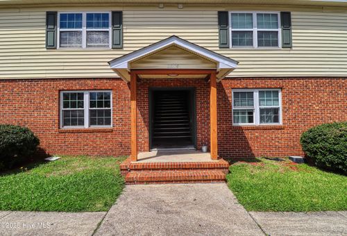 b7-2322 Indian Dr, Jacksonville, NC, 28546-5272 | Card Image