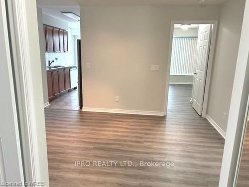 209-4889 Kimbermount Ave, Mississauga, ON, L5M7R9 | Card Image