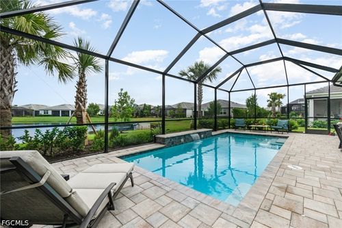 7079 Chapel Creek Ln, NORTH FORT MYERS, FL, 33917-2144 | Card Image
