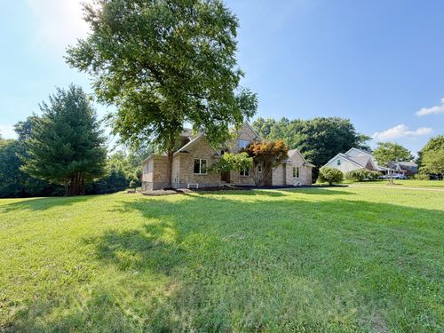 5569 Regal Ridge Dr, Burlington, KY, 41005-8395 | Card Image