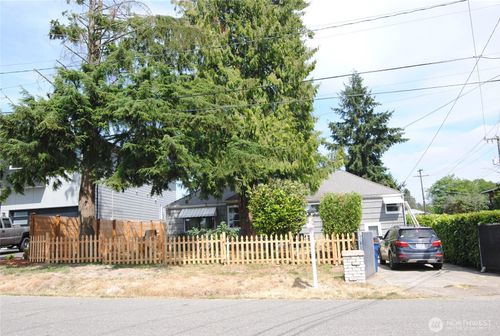 130 S 108th Pl, Seattle, WA, 98168-1441 | Card Image