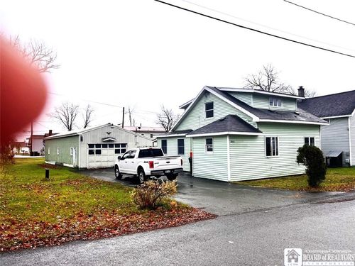 2806 Elmhurst, Ellicott, NY, 14701 | Card Image