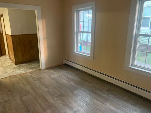 22 Spring St, Somersworth, NH, 03878-3204 | Card Image