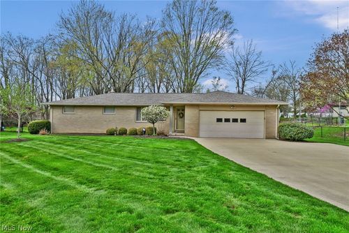 5637 Griffith Avenue Nw, North Canton, OH, 44720 | Card Image