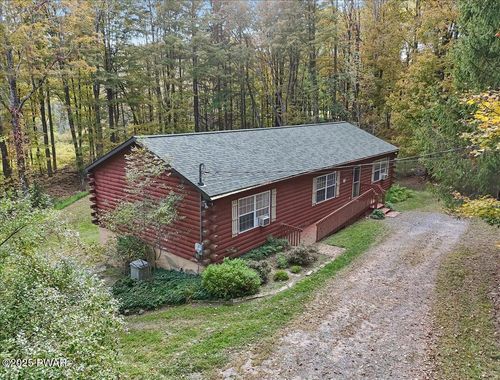 42 Beaver Pond Rd, Lake Ariel, PA, 18436-4069 | Card Image